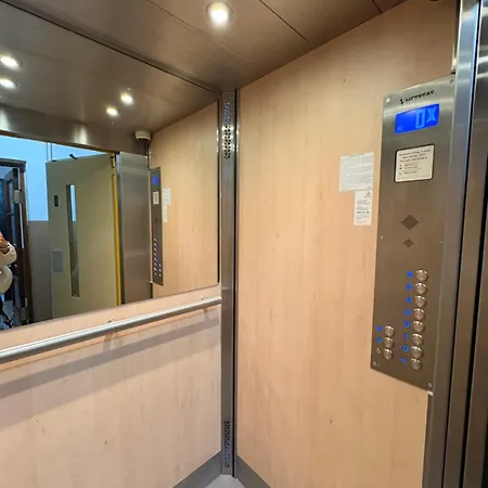 Comfy - Old Town 아파트